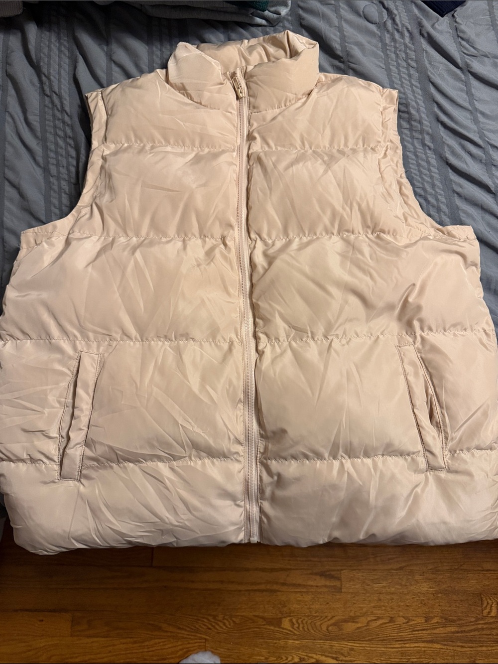 Women's Ivory Puffer Vest - Lightweight Quilted Vest